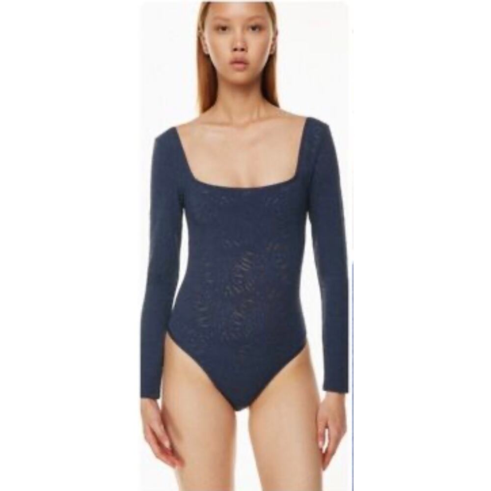 Aritzia Babaton ShapeLace Square-Neck Longsleeve Bodysuit, Navy, Size Medium
